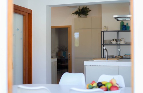 Les Palmeres Villa | Villa de luxe près de la plage avec piscine chauffée et belle vue sur la montagne