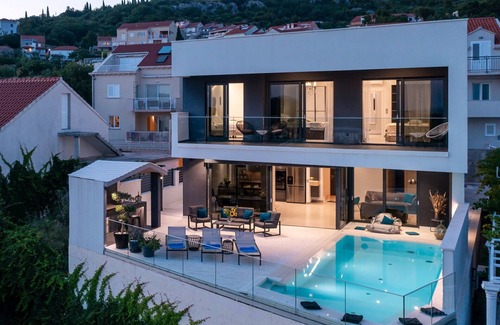 Brasina Villa | Luxury Villa Elysian with Heated Pool