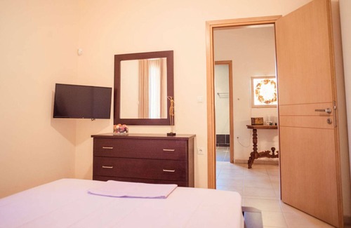 Afissos Appartement | Luxury Villa for 8 Persons in Afissos, Pelion - Unwind in Style with Breathtaking Sea Views!
