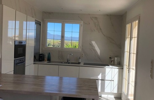 Serra-di-Fiumorbo Villa | Villa de luxe -piscine privée chauffée-vue montagne à 5 min de la mer-4 ch -2SDB