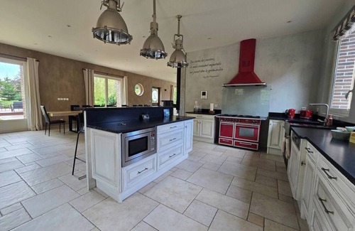 Vitrai-sous-Laigle Maison | Luxury villa: heated pool & nature