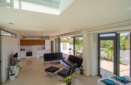 Daratsos Villa | Villa de Luxe en Verre - à 200 mètres de la Plage no6