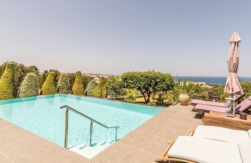 Koutouloufari Villa | Luxury Villa Golden Crest with private pool