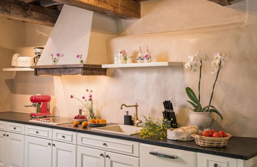 Collesanto Villa | Luxury villa in splendid secluded location with private spa and pool.