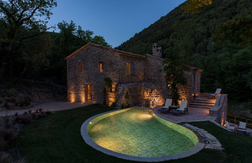 Collesanto Villa | Luxury villa in splendid secluded location with private spa and pool.