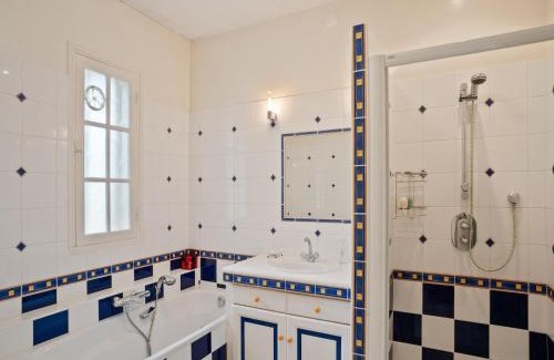 Velines Villa | Luxury Villa in Wine Country