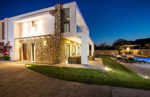 Kalithies Villa | Luxury Villa Kastalys with Private Pool