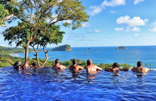 Manuel Antonio Villa | MEILLEURES VUES SUR L'OCEAN à Manuel Antonio, parfait pour les vacances en famille et le yoga