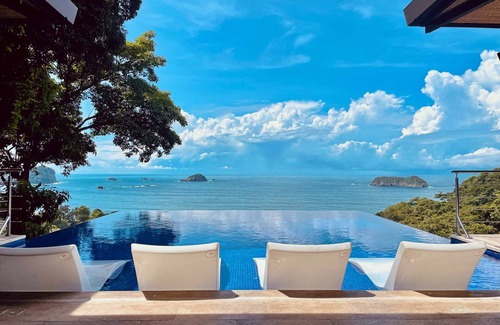 Manuel Antonio Villa | MEILLEURES VUES SUR L'OCEAN à Manuel Antonio, parfait pour les vacances en famille et le yoga