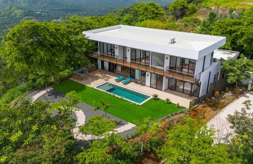 Rio Seco Villa | Luxury Villa | Ocean Views + Pool