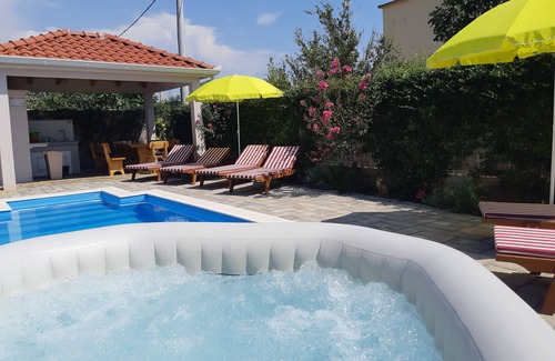 Kastel Stari Villa | VILLA DE LUXE PETRA AVEC 5 CHAMBRES PRÈS DE SPLIT