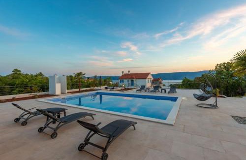 Skrbcici Villa | Luxury Villa Quadra