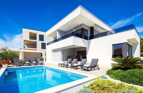 Sevid Villa | TG VILLA DOLCE VITA - Tempera