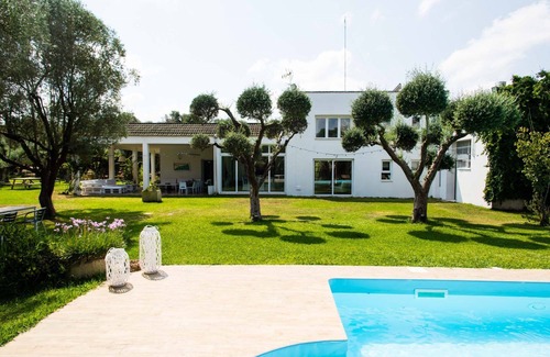 Melendugno Villa | Luxury villa with swimming pool immersed in the countryside of Torre dell'Orso