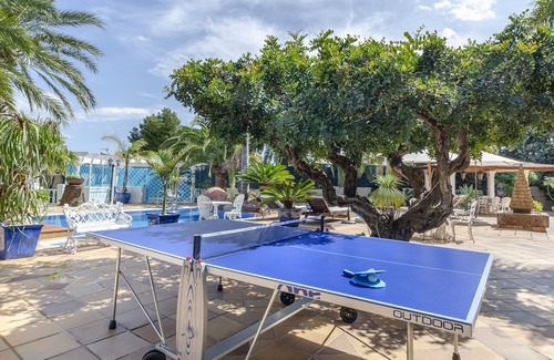 Pinar del Advocat Chalet De Ski | Luxury villa with heated open pool, 5 minutes from the beach!
