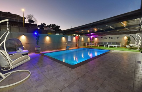 Nof Kinneret Appartement | Luxury Villa with heated pool in Zfat