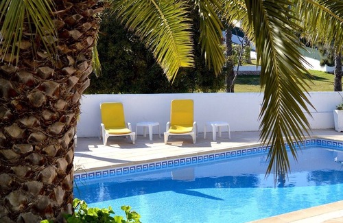 Albufeira Villa | Villa de luxe avec grande piscine privée et vue sur le parc