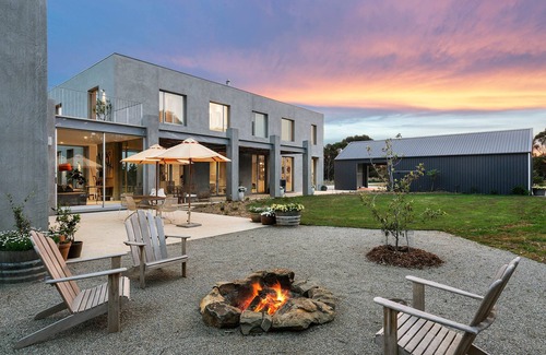 Jan Juc Maison | Bells Beach View (With Car Parking)