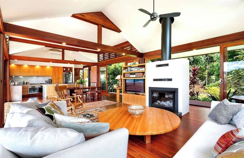 Possum Creek Maison | Luxury Villas Bodhi Nature - breathtaking hinterland views