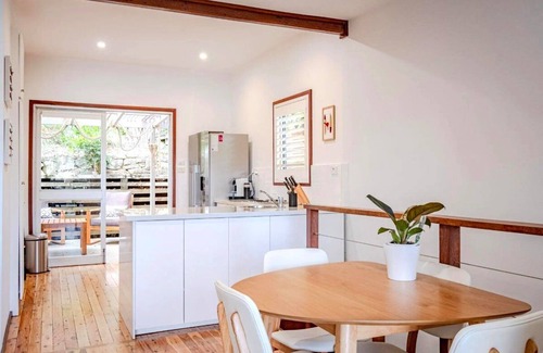 Booker Bay Maison | Cottage in Paradise at Daleys Point