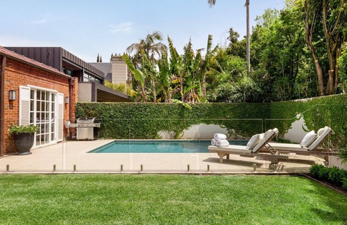 Toorak Maison | Resort House Toorak (Heated Pool)