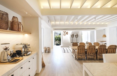 Wagstaffe Maison | Wagstaffe Tropics (Walk to Beach)