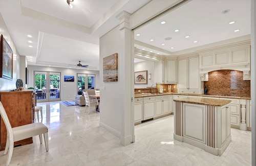 Hendricks and Venice Isles Maison | LUXURY WATERFRONT TOWNHOUSE