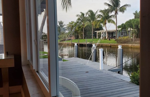 Imperial Point Maison | Luxury Waterfront Vacation Home! Heated Pool and Hot tub /Jacuzzi,5min to Beach