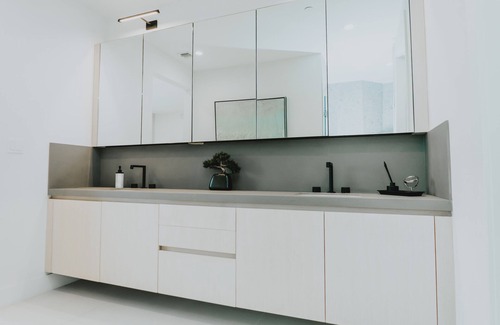 Nurmi Isles Appartement | Luxury Waterfront Penthouse in Central Location