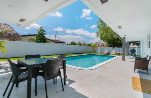 Garden Isles Maison | Luxury Waterfront Oasis in Pompano Beach