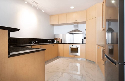 Launceston CBD Appartement | Luxury Waterfront Stay!
