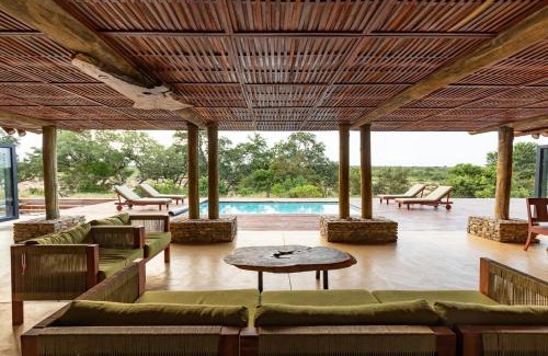 Hectorspruit Maison | Luxury & Wildlife Mlambo Lodge Mjejane