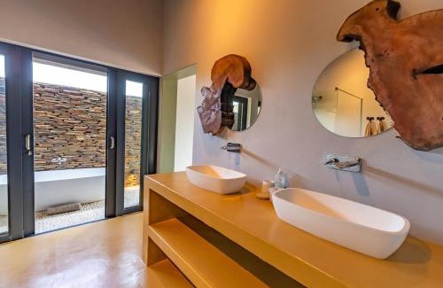 Hectorspruit Maison | Luxury & Wildlife Mlambo Lodge Mjejane