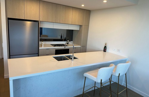 Woolooware Appartement | Luxury Woolooware Apartment with Private Balcony, Bay Views & Resort Perks
