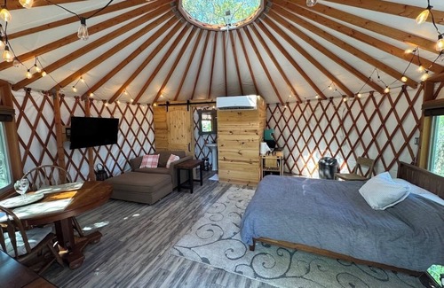 Mineral Wells Cabine | Luxury Yurt