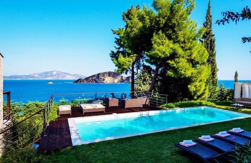 Marathias Villa | Villa de luxe Zakynthos | SeaViews | Suite Familiale avec Piscine Privee | Keri