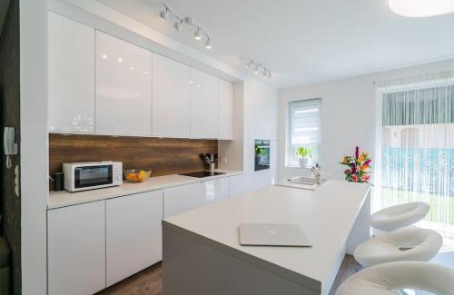 Szantod Appartement | Luxus Partivilla Apartman
