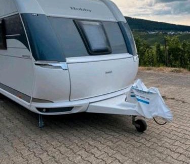 Lauenfoerde Autre | Luxus Wohnwagen zur Vermietung mit AC, Markise, WC und Duschkabine