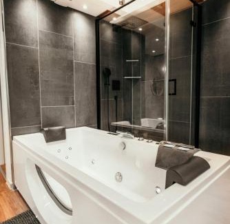 Godendorf Appartement | Luxusloft Timeout with private Spa