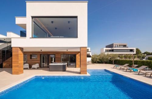 Vodnjan Maison | Luxusvilla mit Privatpool, Jacuzzi, Sauna, Meerblick
