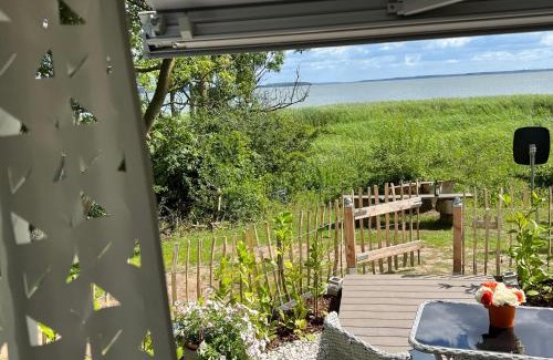 Luetow Autre | Luxuswohnwagen Dreamer mit Achterwasserblick