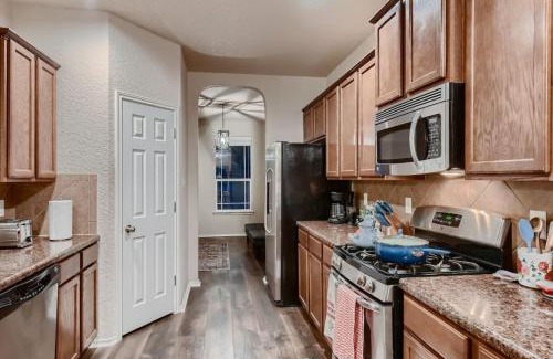 San Antonio Maison | Lxry 4 BR, near attrns (St1)
