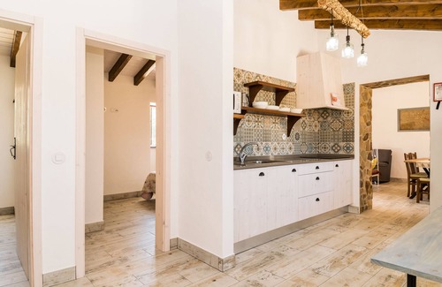 Priorada Maison | Villa Lycium, télévision, quartier calme et paisible