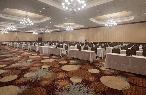 Central Business District Hôtel | Lynchburg Grand Estate by IHG