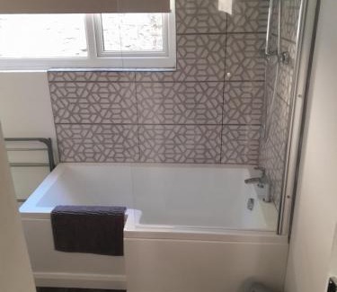 Ebbw Vale Maison | Lyndon house