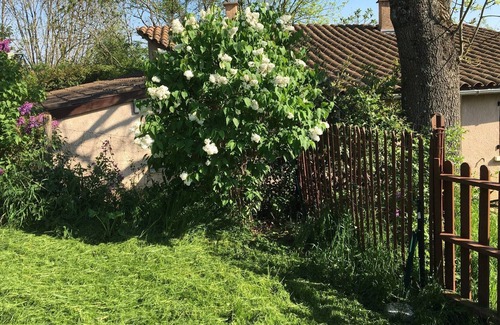 Saint-Genis-les-Ollieres Maison | Lyon Métrop, au pied des Mts du Lyonnais, la Platte pour 4 pers-