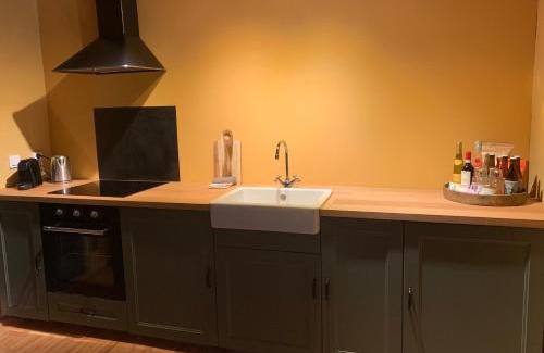 Lysvik Maison | Lysviks guesthouse met ruime tuin en extra service