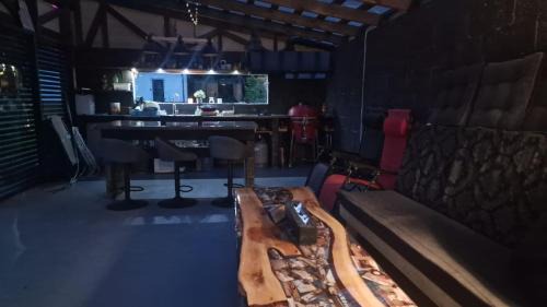 Haademeeste Chalet De Ski | Mäeotsa saunamaja ja grillmaja