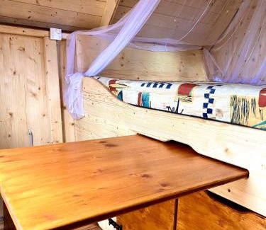 Wuthenow Maison | Märchenhütte- Campen am Wald und See