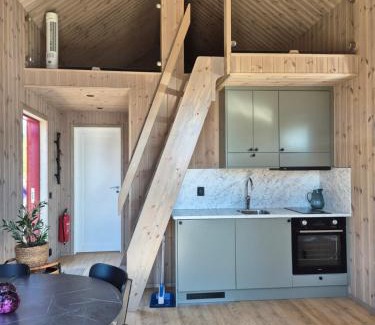 Mjallom Maison | Måvikens havsstugor